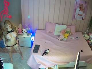 voyeurcam-casa-salsa-bedroom-1