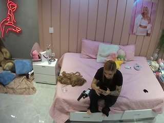 voyeurcam-casa-salsa-bedroom-1