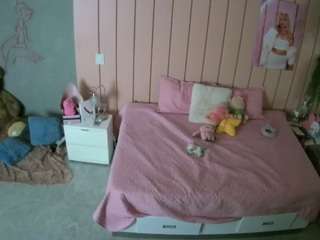 voyeurcam-casa-salsa-bedroom-1
