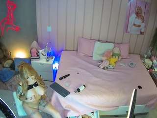 voyeurcam-casa-salsa-bedroom-1