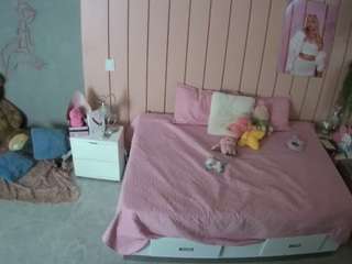 voyeurcam-casa-salsa-bedroom-1