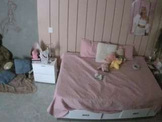 voyeurcam-casa-salsa-bedroom-1