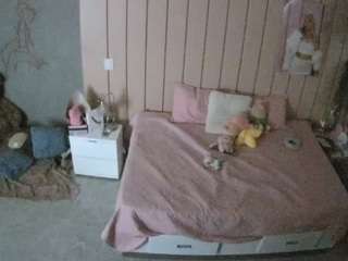 voyeurcam-casa-salsa-bedroom-1