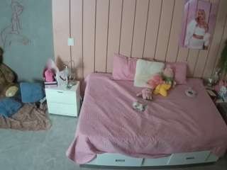 voyeurcam-casa-salsa-bedroom-1