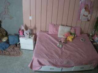 voyeurcam-casa-salsa-bedroom-1