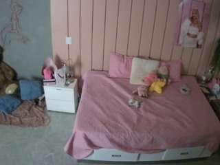 voyeurcam-casa-salsa-bedroom-1