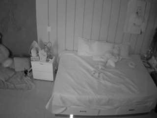 voyeurcam-casa-salsa-bedroom-1