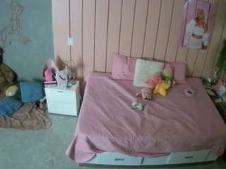 voyeurcam-casa-salsa-bedroom-1