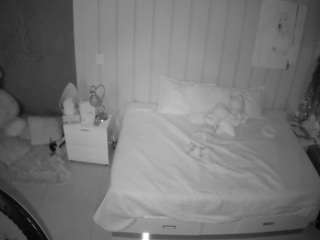 voyeurcam-casa-salsa-bedroom-1