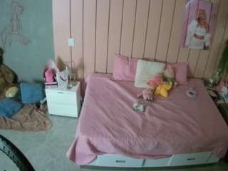 voyeurcam-casa-salsa-bedroom-1