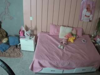 voyeurcam-casa-salsa-bedroom-1