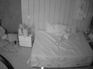 voyeurcam-casa-salsa-bedroom-1