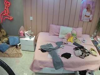 voyeurcam-casa-salsa-bedroom-1