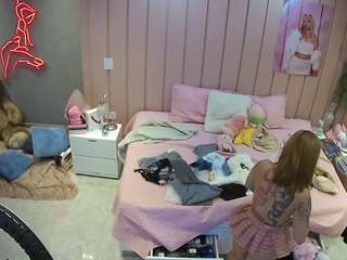 voyeurcam-casa-salsa-bedroom-1