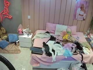 voyeurcam-casa-salsa-bedroom-1