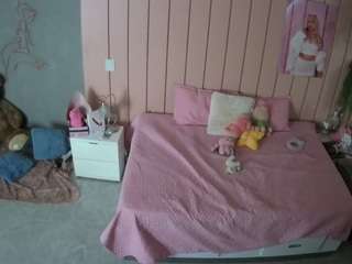 voyeurcam-casa-salsa-bedroom-1