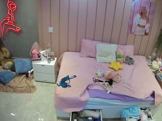 voyeurcam-casa-salsa-bedroom-1