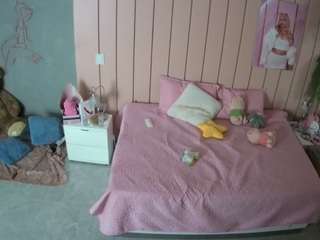 voyeurcam-casa-salsa-bedroom-1 camsoda