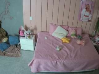 voyeurcam-casa-salsa-bedroom-1