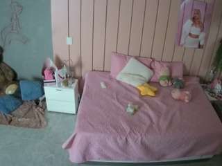 voyeurcam-casa-salsa-bedroom-1