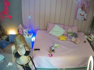 voyeurcam-casa-salsa-bedroom-1