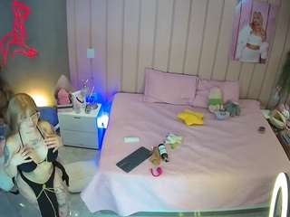 voyeurcam-casa-salsa-bedroom-1