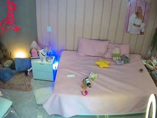 voyeurcam-casa-salsa-bedroom-1