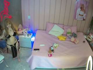voyeurcam-casa-salsa-bedroom-1