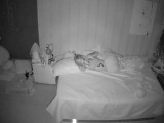 voyeurcam-casa-salsa-bedroom-1