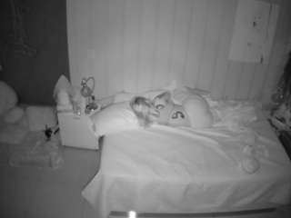 voyeurcam-casa-salsa-bedroom-1