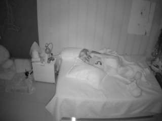 voyeurcam-casa-salsa-bedroom-1