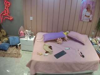 voyeurcam-casa-salsa-bedroom-1