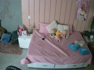 voyeurcam-casa-salsa-bedroom-1