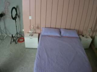 voyeurcam-casa-salsa-bedroom-1