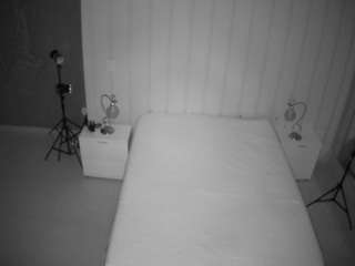voyeurcam-casa-salsa-bedroom-1