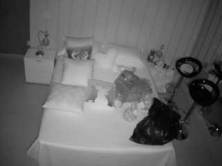 voyeurcam-casa-salsa-bedroom-1