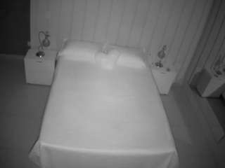 voyeurcam-casa-salsa-bedroom-1