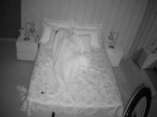 voyeurcam-casa-salsa-bedroom-1