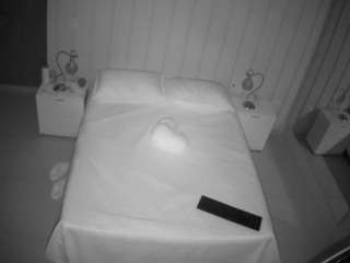 voyeurcam-casa-salsa-bedroom-1