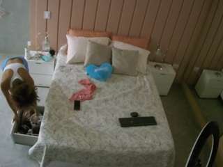 voyeurcam-casa-salsa-bedroom-1