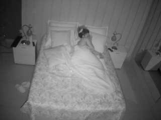 voyeurcam-casa-salsa-bedroom-1