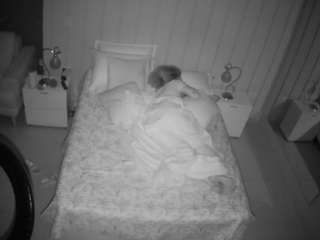 voyeurcam-casa-salsa-bedroom-1