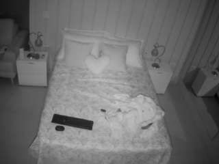 voyeurcam-casa-salsa-bedroom-1