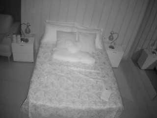 voyeurcam-casa-salsa-bedroom-1