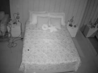 voyeurcam-casa-salsa-bedroom-1