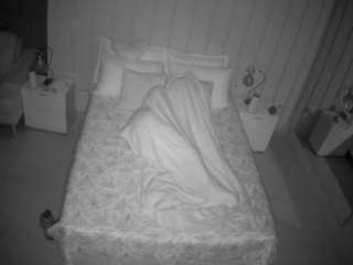 voyeurcam-casa-salsa-bedroom-1