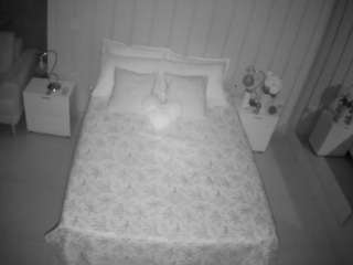 voyeurcam-casa-salsa-bedroom-1