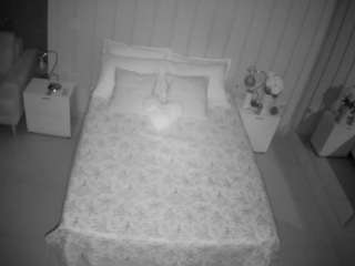 voyeurcam-casa-salsa-bedroom-1