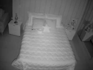 voyeurcam-casa-salsa-bedroom-1