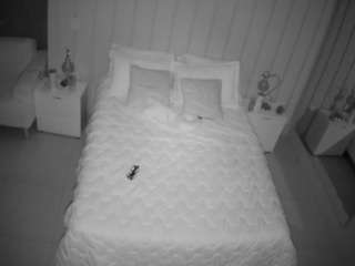voyeurcam-casa-salsa-bedroom-1 camsoda